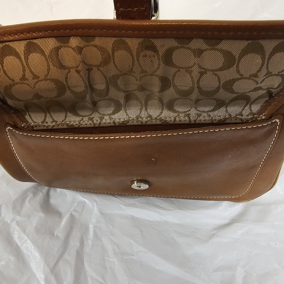 Coach Genuine Leather Corner Zip Wristlet Wallet - Picture 5 of 8